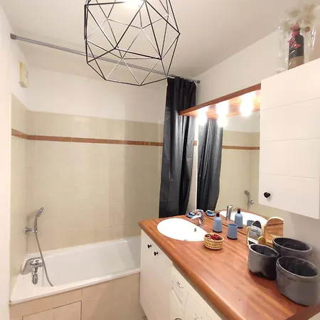 Cosy 2 Pieces Wifi Parking Jardin Metro Апартаменты *